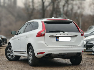 Volvo XC60 foto 3