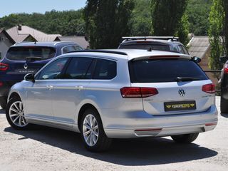 Volkswagen Passat foto 3