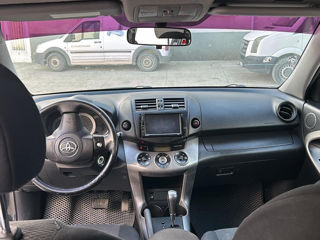 Toyota Rav 4 foto 4