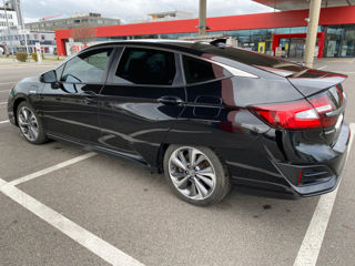 Honda Clarity фото 7