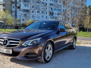 Mercedes E-Class foto 2