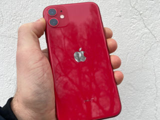 iPhone 11 red 128 GB foto 1