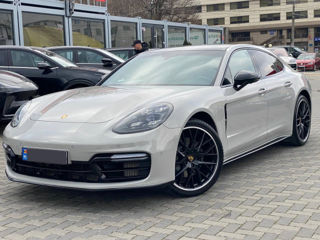 Porsche Panamera foto 0
