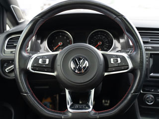 Volkswagen Golf foto 8