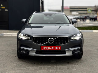 Volvo V90 Cross Country foto 2