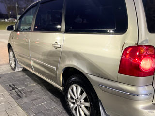 Volkswagen Sharan foto 4