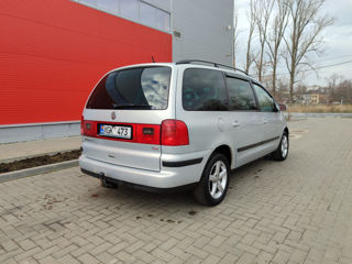 Volkswagen Sharan foto 4