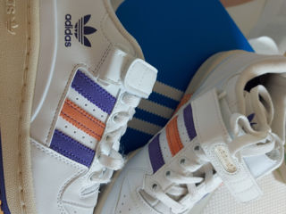 Adidas Forum 36 2/3, 38 есть два размера.