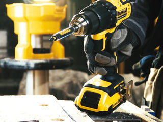 Masina de gaurit/insurubat cu acumulator/дрель-шуруповерт аккумуляторная dewalt dcd709d2t foto 4