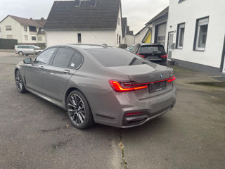 BMW 7 Series foto 4