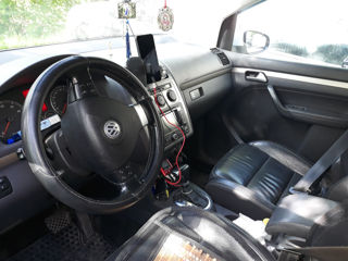 Volkswagen Touran foto 5