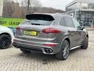 Porsche Cayenne foto 4