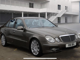 Mercedes E-Class foto 2