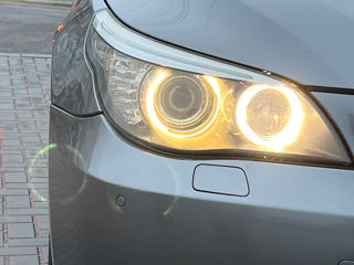 BMW 5 Series foto 2