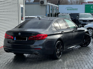 BMW 5 Series foto 3