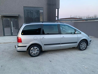 Volkswagen Sharan foto 4