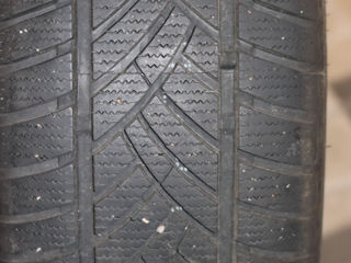 Vind 4 Anvelope 215/60 R16 99h Iarna foto 4