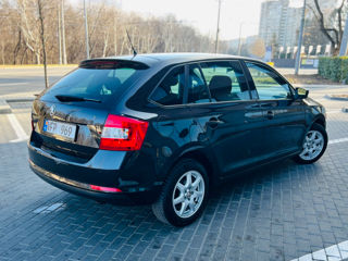 Skoda Rapid foto 3