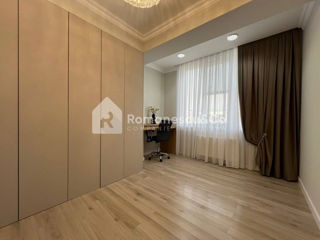 Apartament cu 3 camere, 76 m², Buiucani, Chișinău foto 8