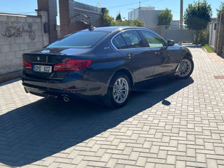 BMW 5 Series foto 2