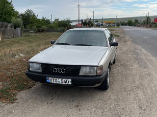 Audi 100