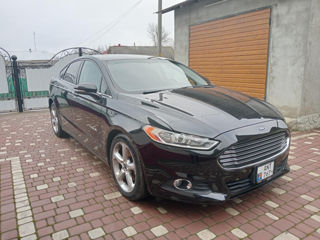 Ford Fusion foto 5