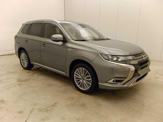 Mitsubishi Outlander foto 1