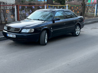 Audi A6 foto 2