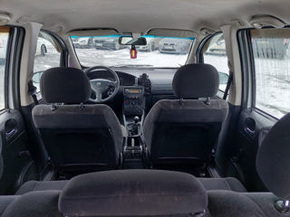 Opel Zafira foto 8