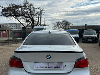 BMW 5 Series foto 4