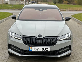 Skoda Superb foto 3