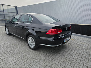 Volkswagen Passat foto 2