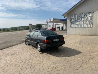 Volkswagen Passat foto 2