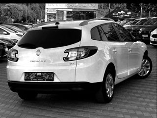 Renault Megane foto 2