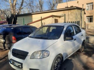 Chevrolet Aveo foto 2