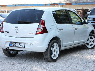 Dacia Sandero foto 3