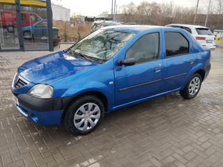 Dacia Logan foto 2