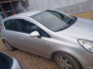 Opel Corsa foto 2