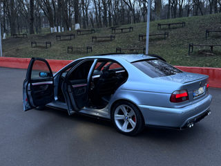 BMW 5 Series foto 4