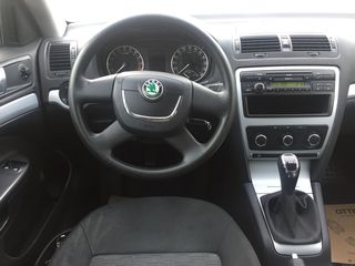 Skoda Octavia foto 4