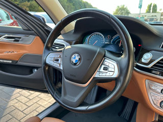 BMW 7 Series foto 11