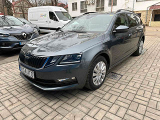 Skoda Octavia foto 1