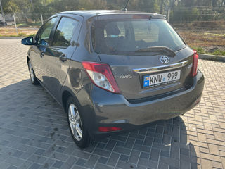 Toyota Yaris foto 7