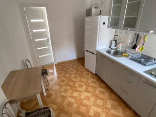 Apartament cu 1 cameră, 45 m², Centru, Chișinău foto 3