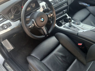 BMW 5 Series foto 5