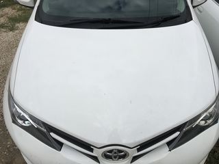 Piese toyota auris foto 1