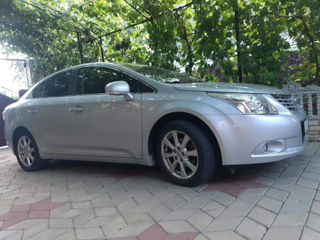 Toyota Avensis foto 7