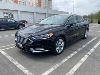 Ford Fusion foto 2