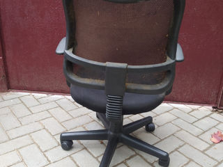 Scaun de birou ergonomic foto 4