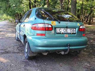 Daewoo Lanos foto 2